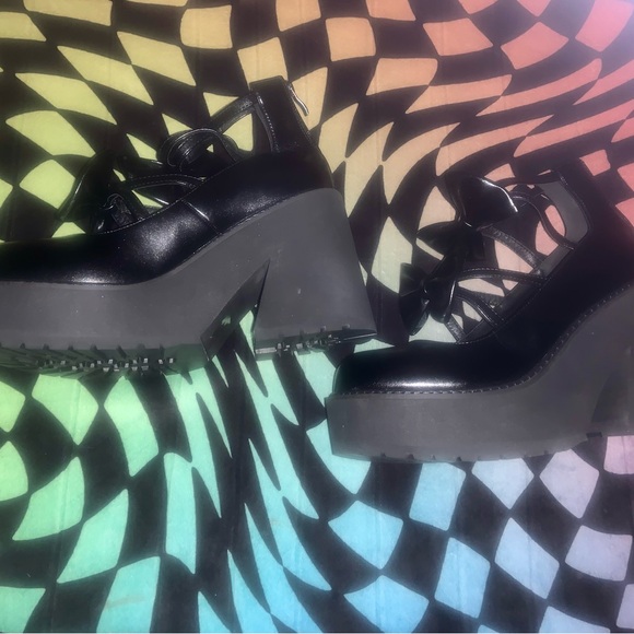 Bow Heels - Picture 6 of 6